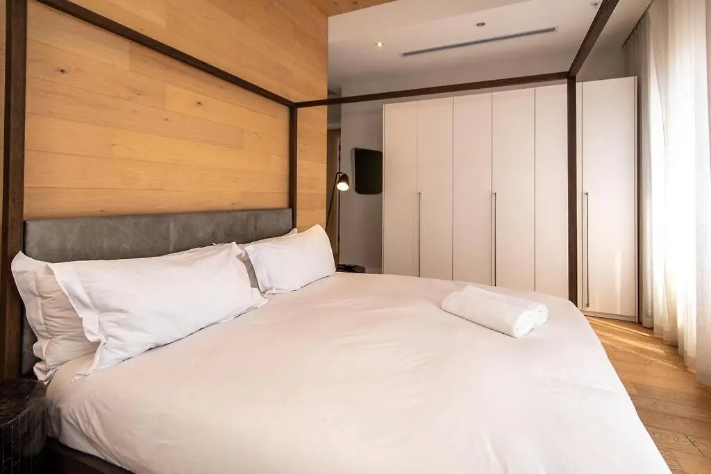 2201 Pullman 3 Bedroom Penthouse Cape Town 0*,  South Africa