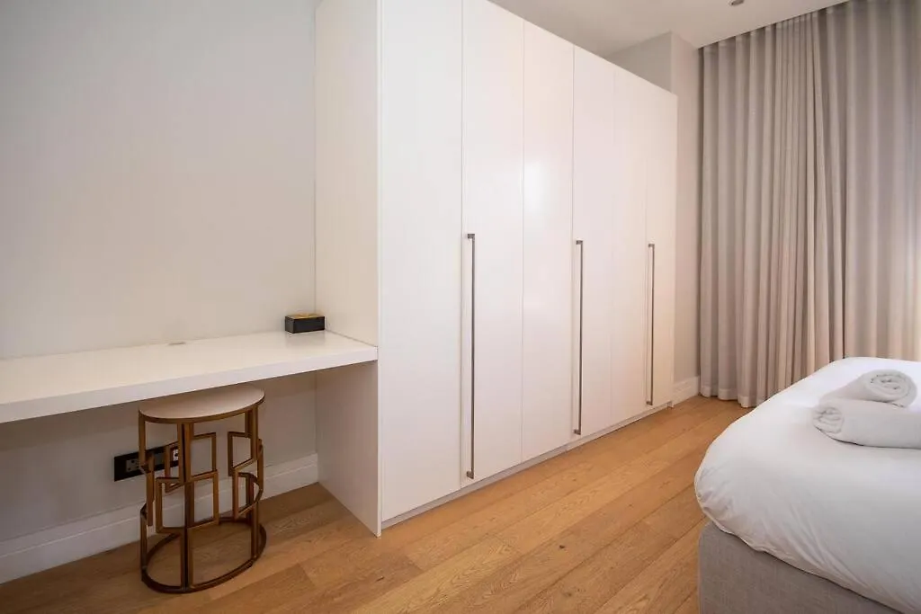 2201 Pullman 3 Bedroom Penthouse Cape Town 0*,  South Africa